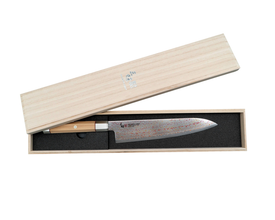 Gyuto, 21 cm, Ultimate 3 - Mcusta/Zanmai
