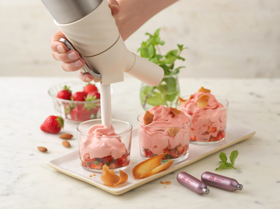 Cream siphon, Creative Whip, 0,5L, Ivory White - iSi Cream siphon, Creative Whip, 0,5L, Ivory White - iSi