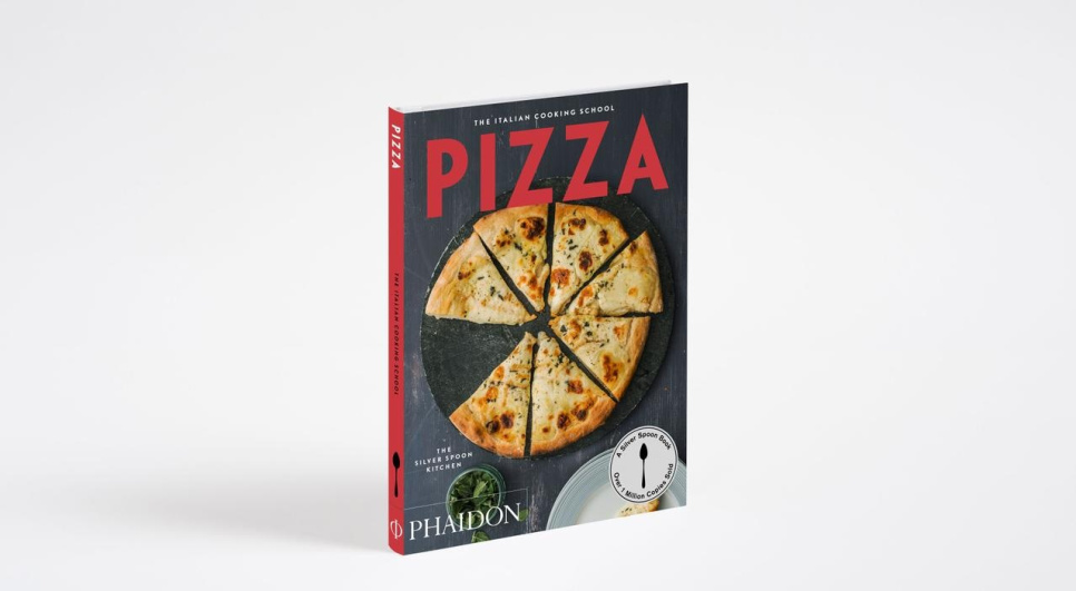 Italian Cooking School: Pizza The Silver Spoon Kitchen in de groep Koken / Kookboeken / Nationale en regionale keukens / Europa bij The Kitchen Lab (1399-24326)