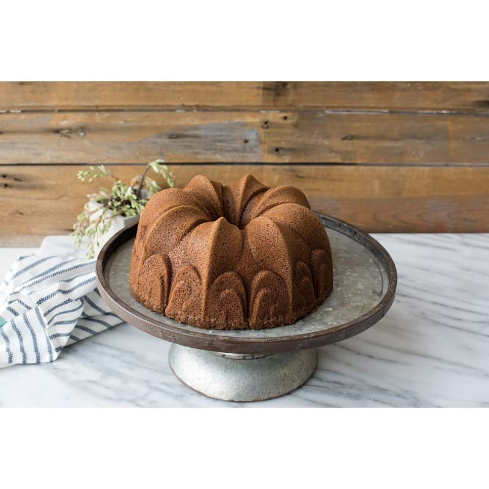 Bakvorm Fleur De Lis Bundt Pan - Nordic Ware Bakvorm Fleur De Lis Bundt Pan - Nordic Ware