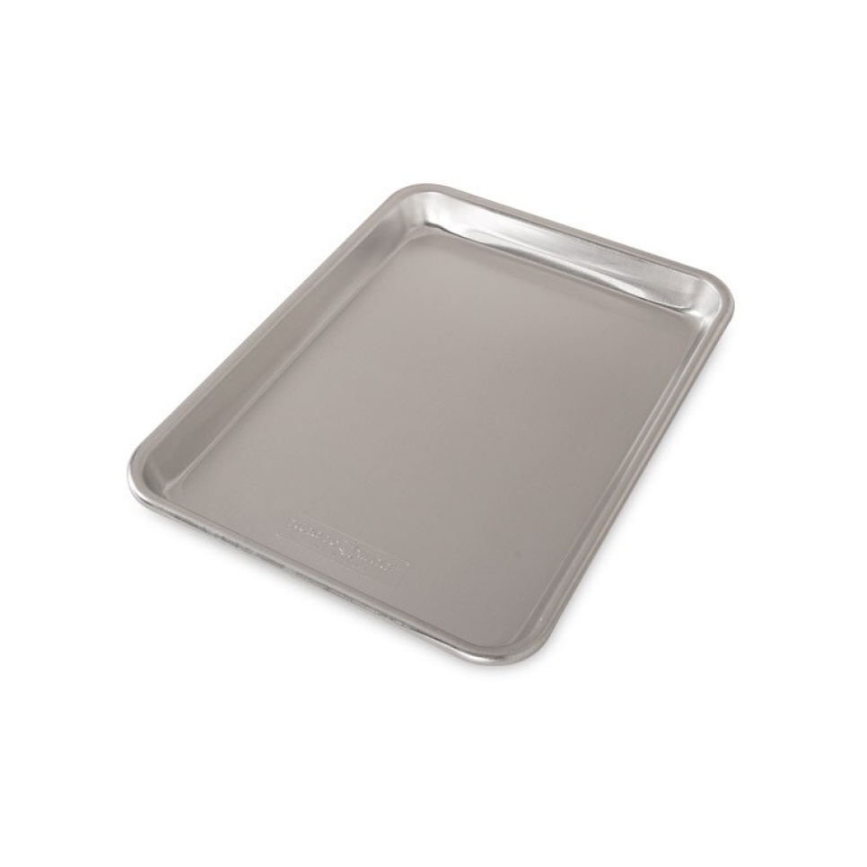 Bakplaat in aluminium, kwartplaatsblad, naturals - Nordic Ware in de groep Koken / Ovenschalen & Gastronorms / Bakplaten & bladen bij The Kitchen Lab (1422-27578)