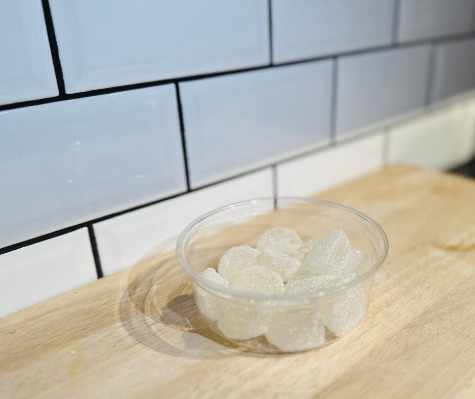 Kerstbonbons, moleculaire gastronomie - The Kitchen Lab Kerstbonbons, moleculaire gastronomie - The Kitchen Lab