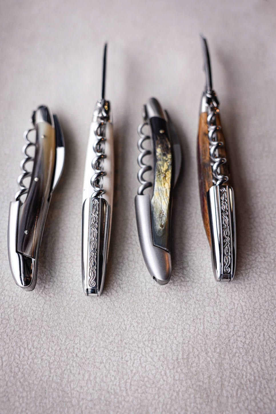 Sommeliermes van been, gedamasfalteerd met decoratie, Collectie - Forge de Laguiole