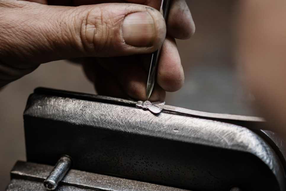 Versteend eiken Sommeliermes, gedamasceerd met decoratie, Collectie - Forge de Laguiole