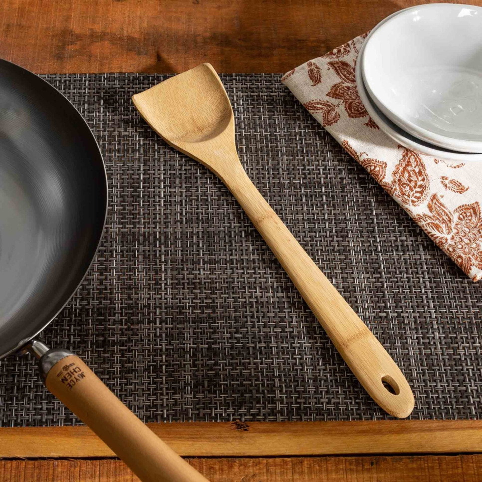 Stir-fryspatel van gepolijst bamboe, 35 cm - Joyce Chen