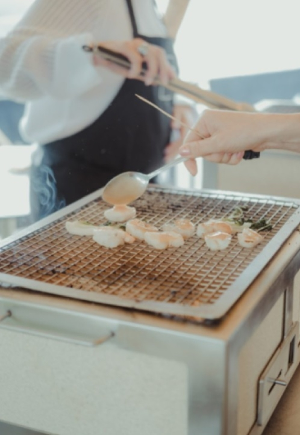 Tafelgrill/Conro Grill met Roestvrijstalen Frame, Medium Breed 46 x 36 cm - Kasai Tafelgrill/Conro Grill met Roestvrijstalen Frame, Medium Breed 46 x 36 cm - Kasai