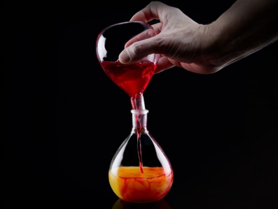 Glas mengen, neem de tijd - 100% chef-kok