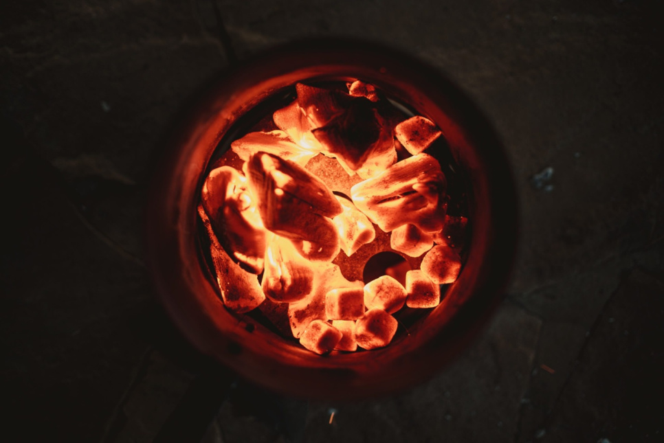 Barbecue houtskool, Onyx Binchotan, 9,07 kg - Jealous Devil Barbecue houtskool, Onyx Binchotan, 9,07 kg - Jealous Devil