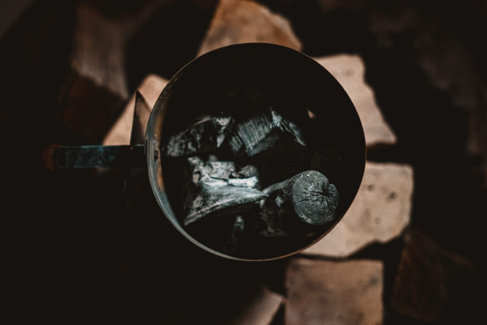 Barbecue houtskool, Onyx Binchotan, 9,07 kg - Jealous Devil Barbecue houtskool, Onyx Binchotan, 9,07 kg - Jealous Devil