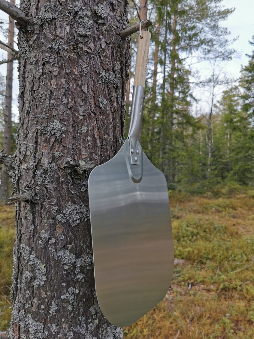 Pizzaschep met houten handvat - Gourmetstål