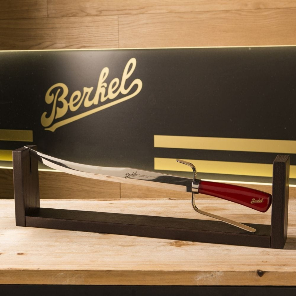 Champagnesabel met houten standaard, 52 cm, Elegance Red - Berkel Champagnesabel met houten standaard, 52 cm, Elegance Red - Berkel
