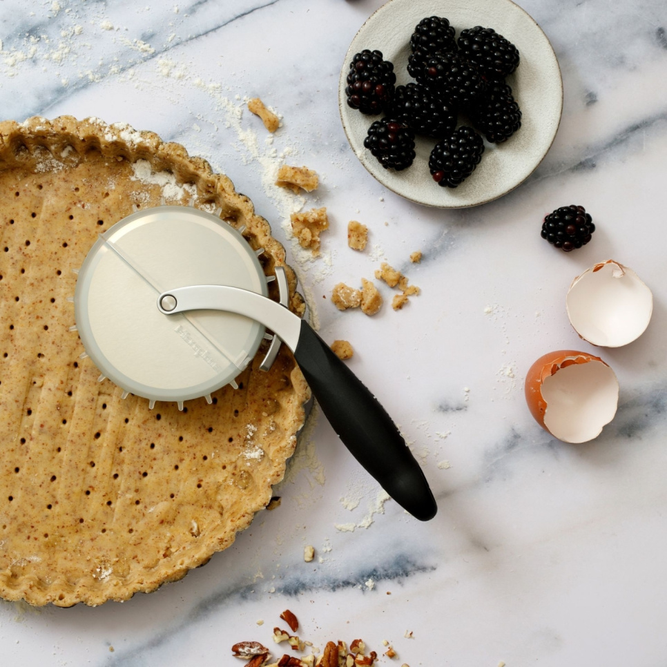 Pizzawiel, Professional Pizza Wheel - Microplane Pizzawiel, Professional Pizza Wheel - Microplane