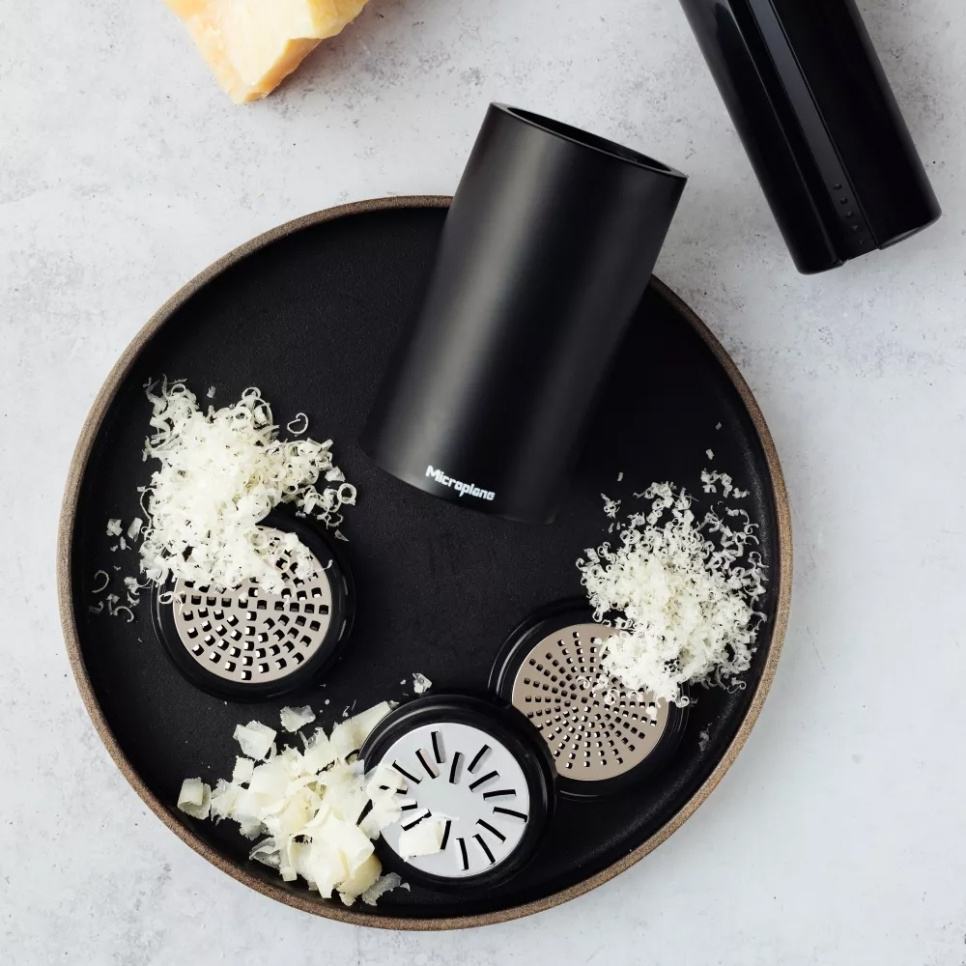 Universele vermaler/universele hakselaar met drie functies - Microplane Universele vermaler/universele hakselaar met drie functies - Microplane