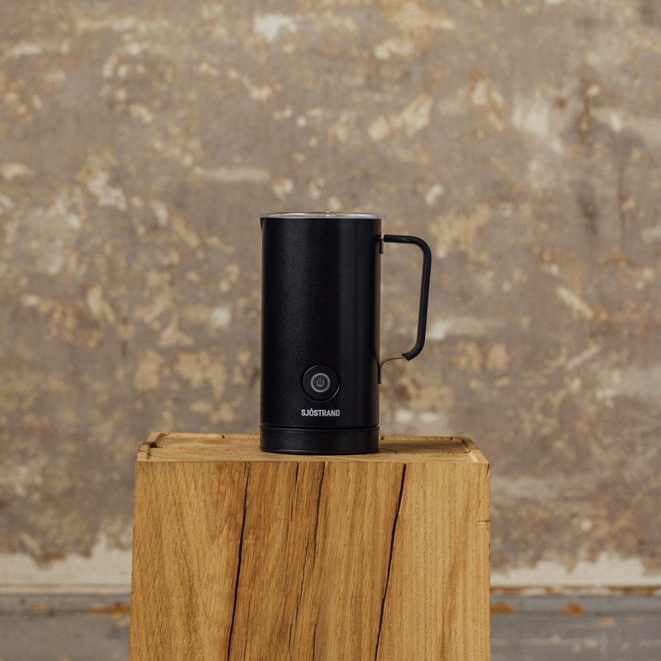 Melkopschuimer, zwart - Sjöstrand Melkopschuimer, zwart - Sjöstrand