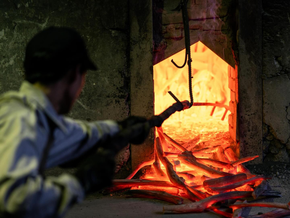 Houtskool, Kishu-Binchotan van Ubamegashi eik, ongeveer 1kg - Kisyu Sumikobo