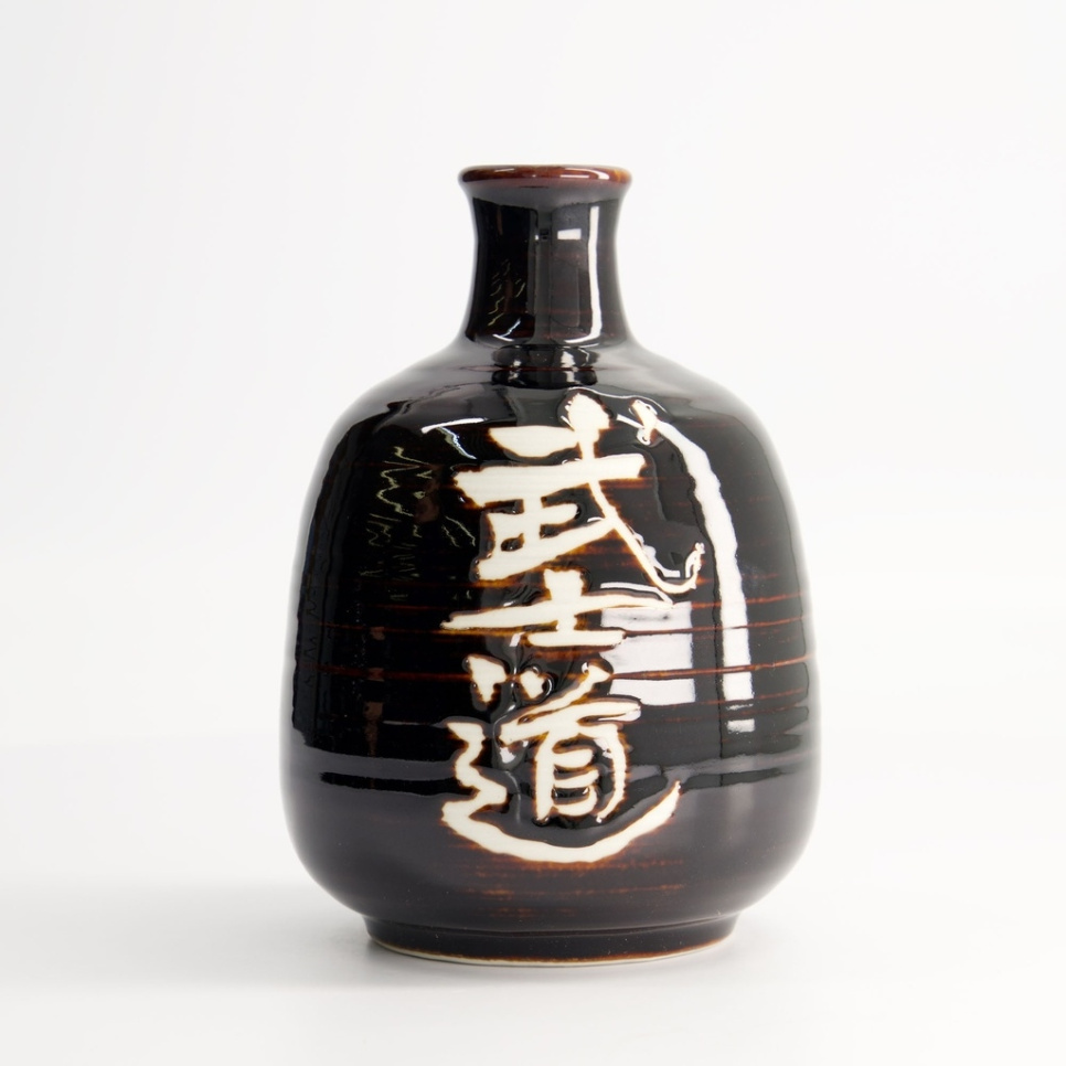 Tokkuri, fles sake, Bushido