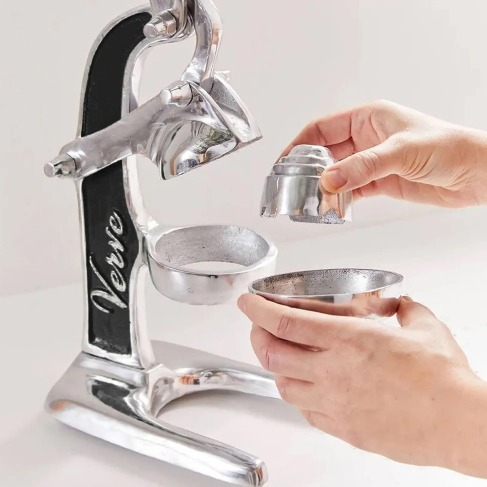 Mexicaanse citruspers, gegoten aluminium – Verve Culture